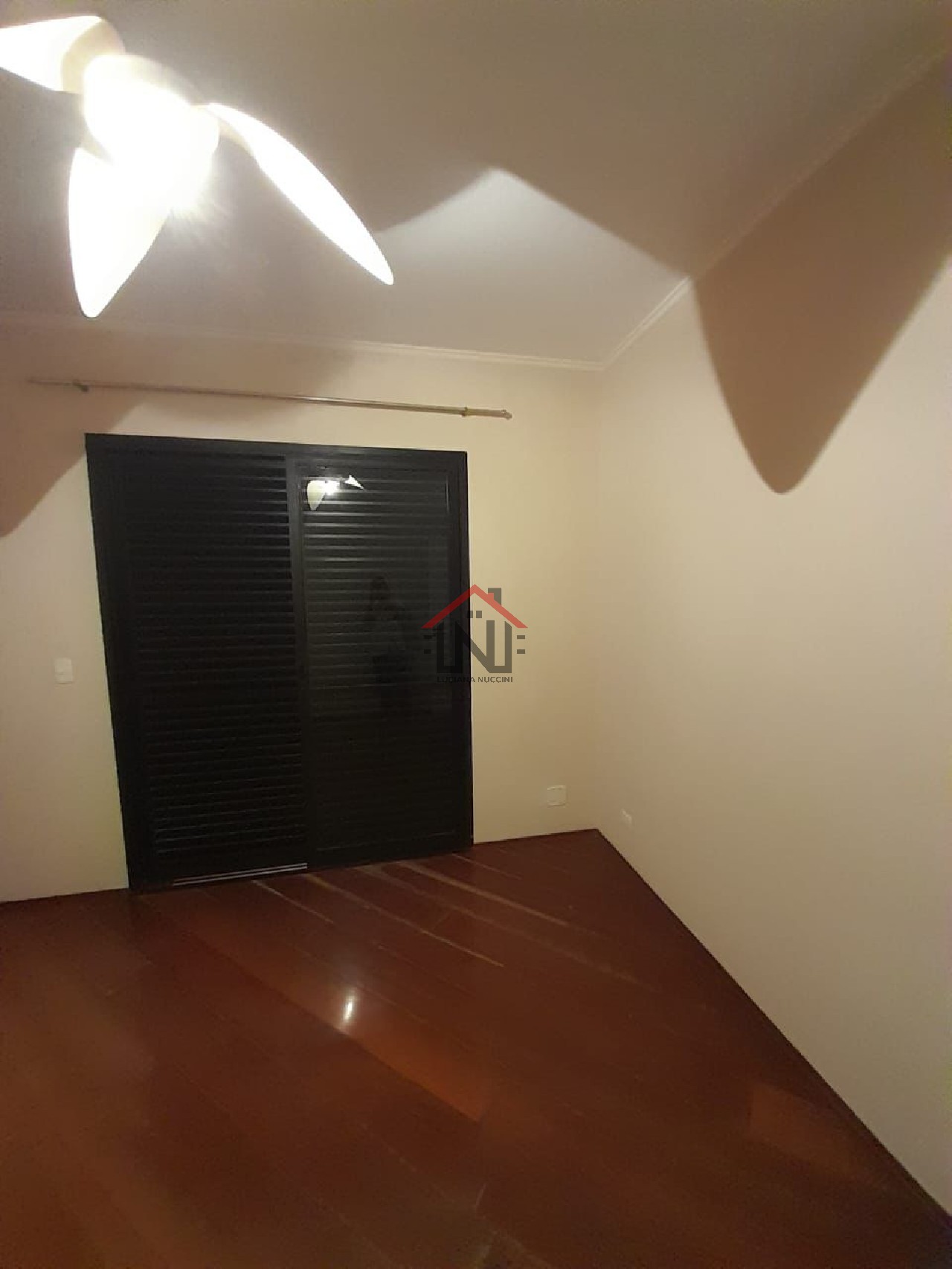 Apartamento de 3 quartos com suíte, 2 banheiros e 2 vagas de garagem em São João Clímaco, São Paulo!