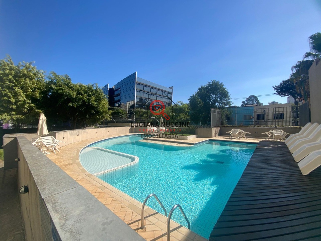 Cobertura de Luxo na Vila Mariana: 3 Quartos, 1 Suíte, 3 Banheiros, 3 Vagas de Garagem, 377m² de Pura Elegância em SP