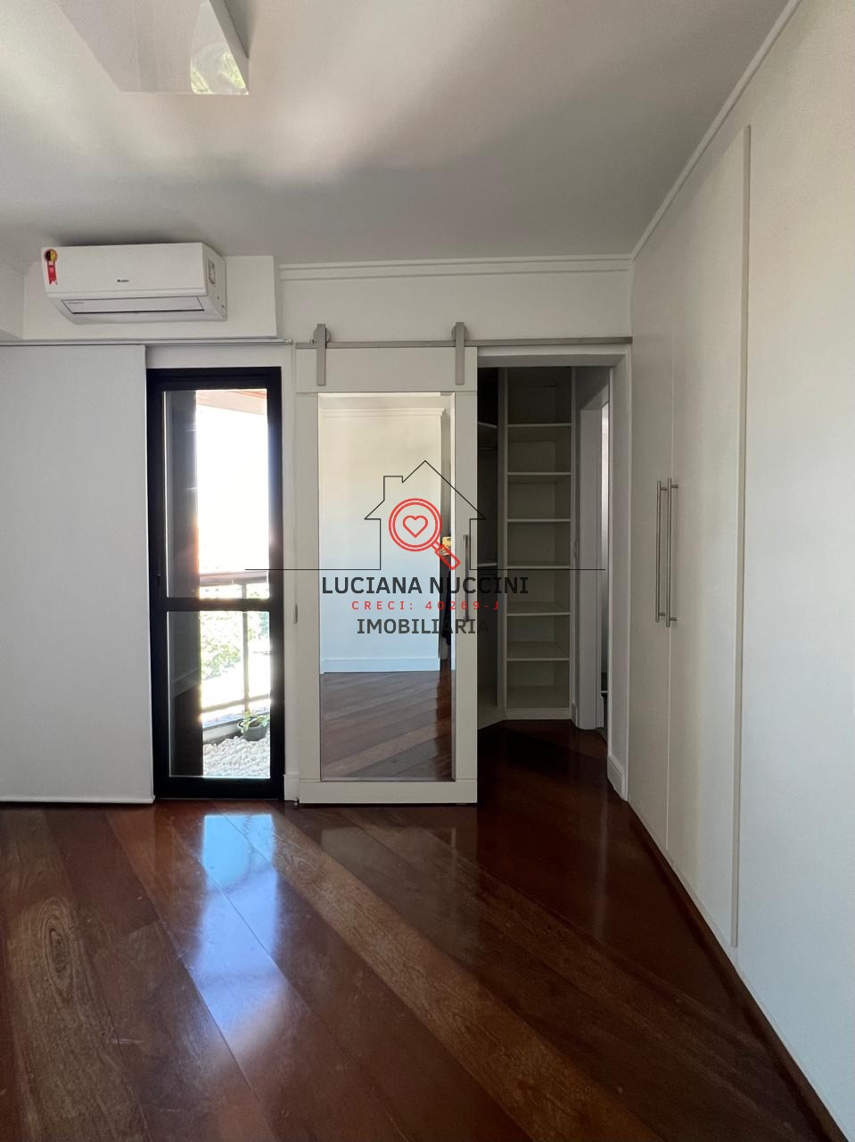 Imperdível oportunidade: Apartamento à venda em Moema, São Paulo-SP com 2 quartos, 2 suítes e 91 m²!