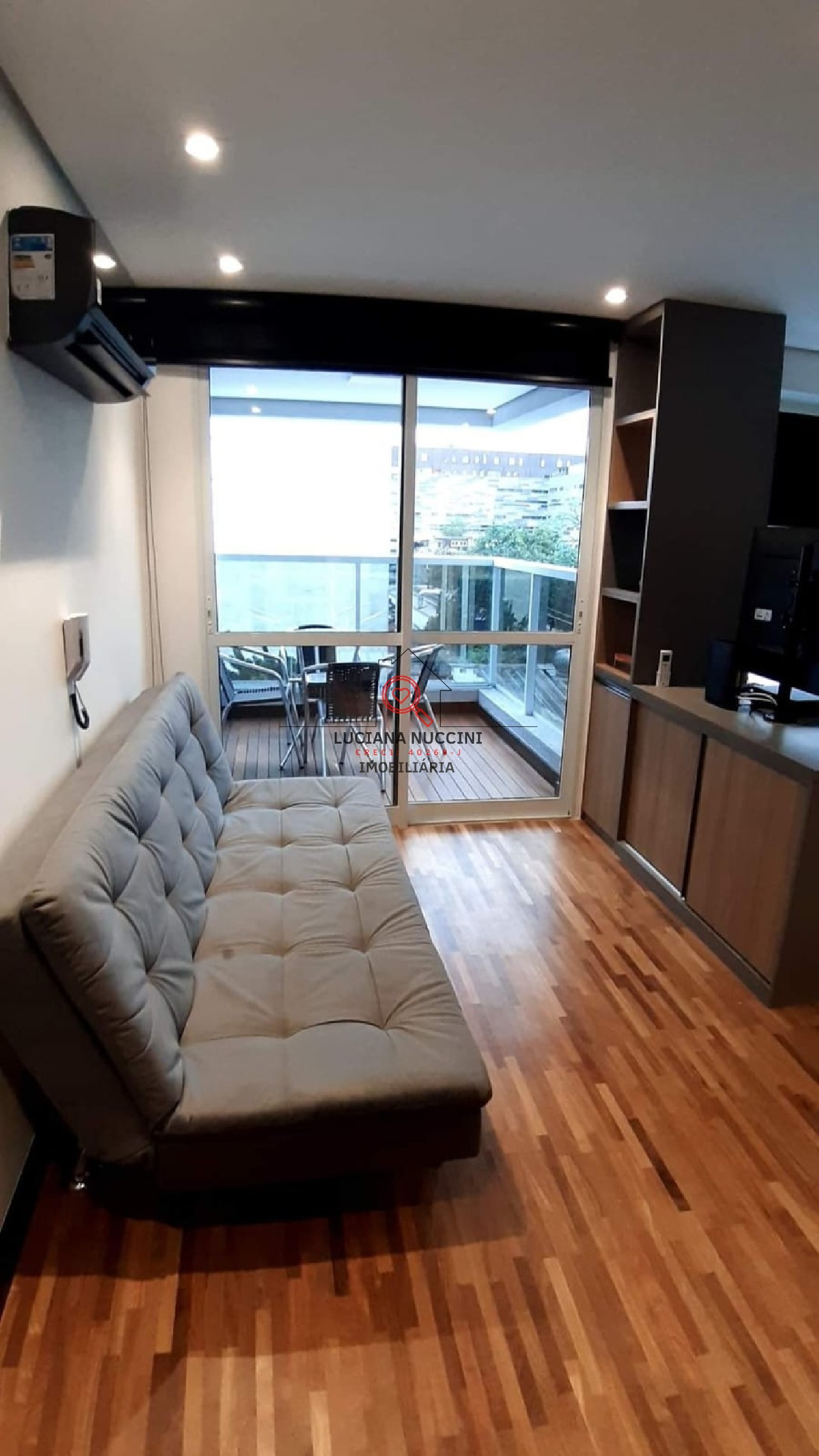 Studio à venda em Pinheiros, São Paulo-SP: 1 quarto, 1 sala, 1 banheiro, 1 vaga de garagem, 30m² de área. Venha conferir!