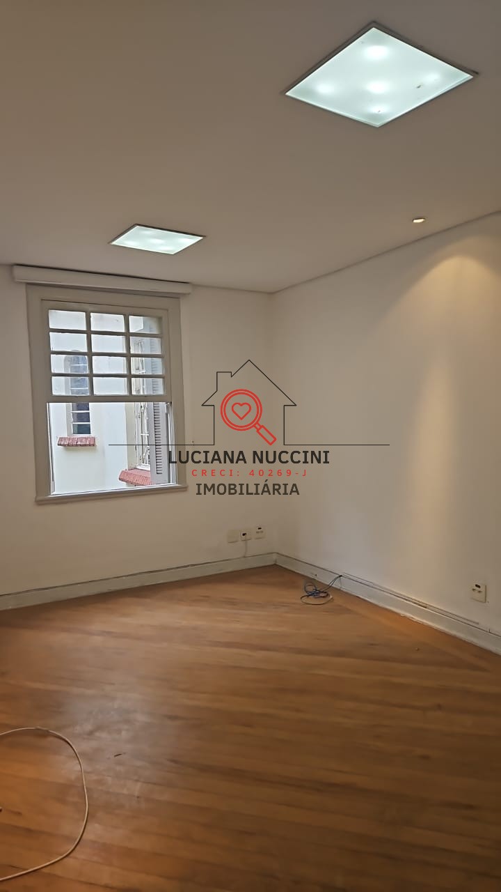 Casa de 244m² com 9 salas e 7 vagas de garagem no Jardim Paulista em São Paulo: Venda ou Locação!