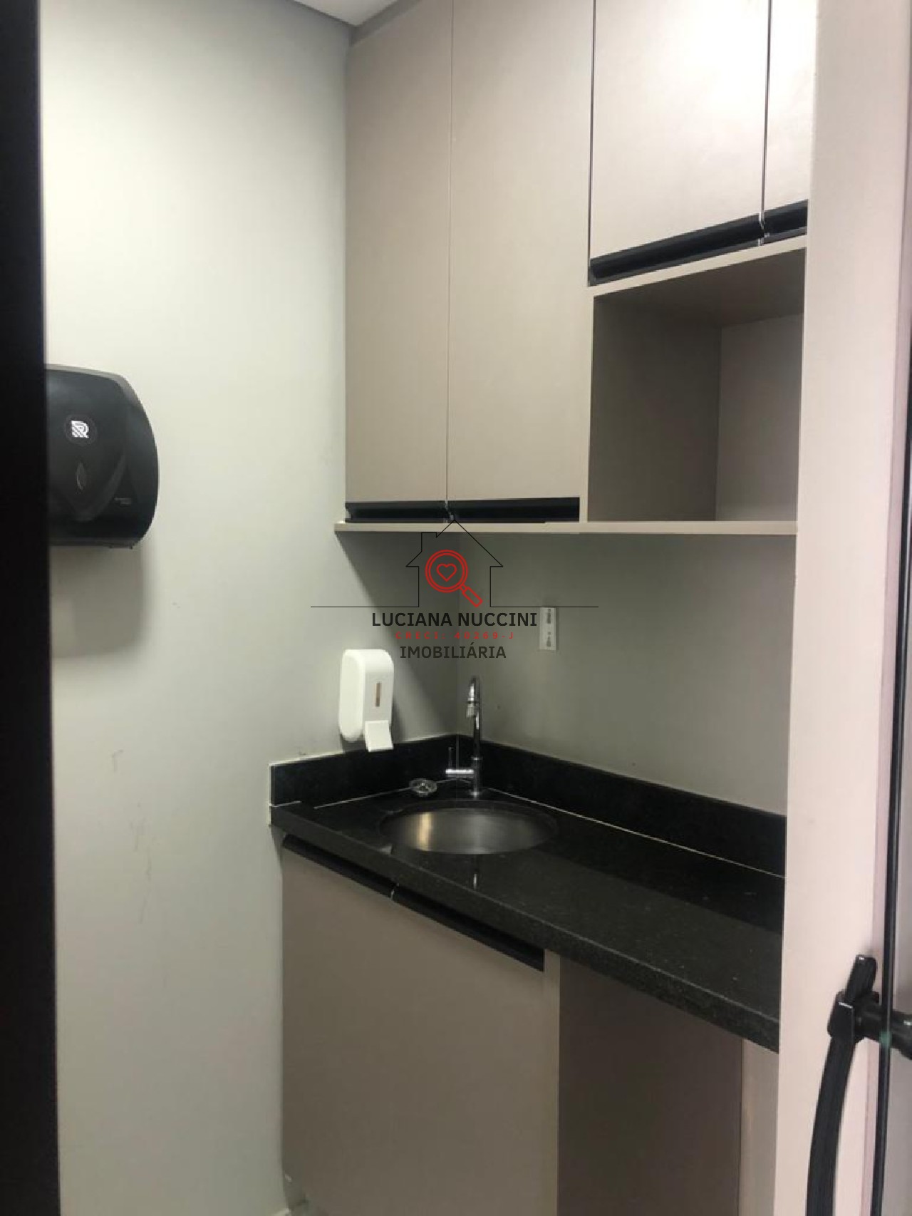 Oportunidade única: Sala comercial à venda em Pinheiros, SP - 1 sala, 2 banheiros, 1 vaga, 42m². Invista já!
