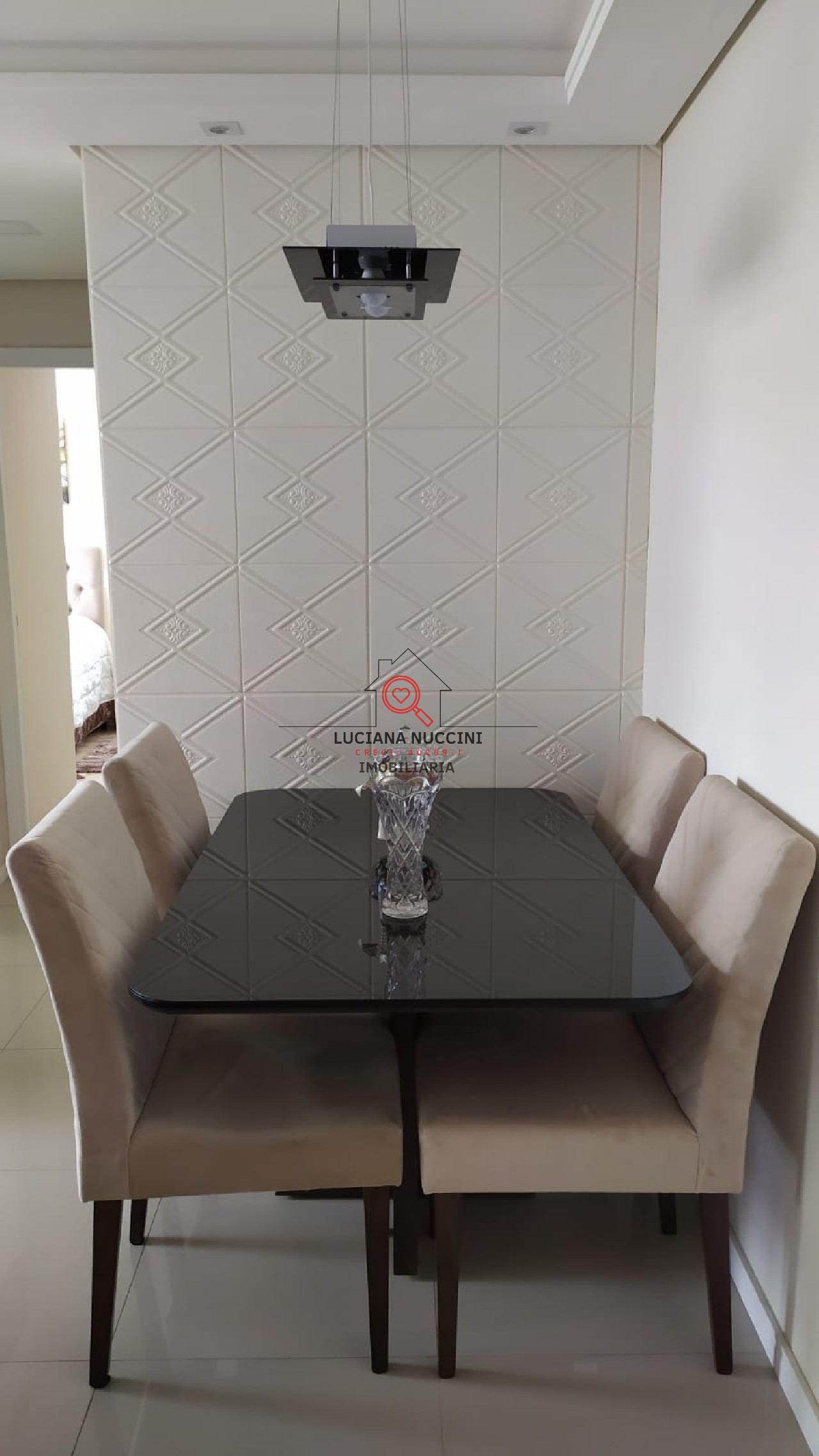 Apartamento à venda na Saúde, São Paulo-SP: 2 quartos, 1 suíte, sala, 2 banheiros, 1 vaga de garagem, 57m². Aproveite!