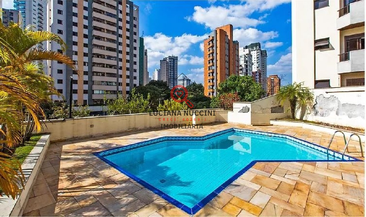 Elegante Apartamento de 4 Suítes com Área de Lazer