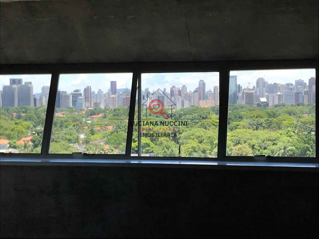 Apartamento de Luxo no Jardim Paulista: 3 Quartos, 1 Suíte, 147m² - Venda ou Locação em São Paulo-SP