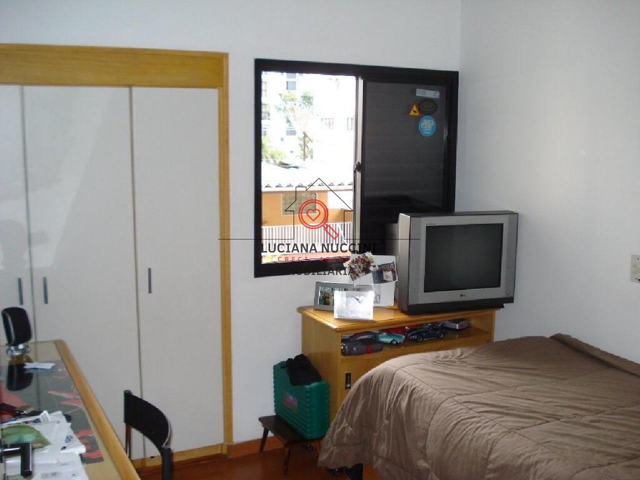 Apartamento à venda em São Paulo-SP, Campo Belo: 3 quartos, 1 suíte, 2 salas, 2 vagas, 190 m² de luxo!