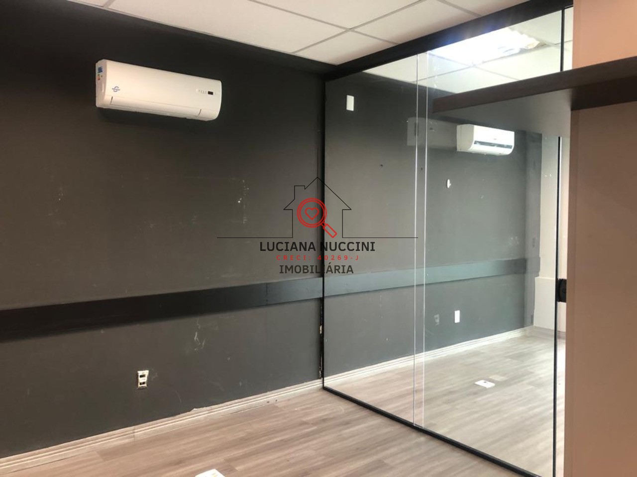 Oportunidade única: Sala comercial à venda em Pinheiros, SP - 1 sala, 2 banheiros, 1 vaga, 42m². Invista já!