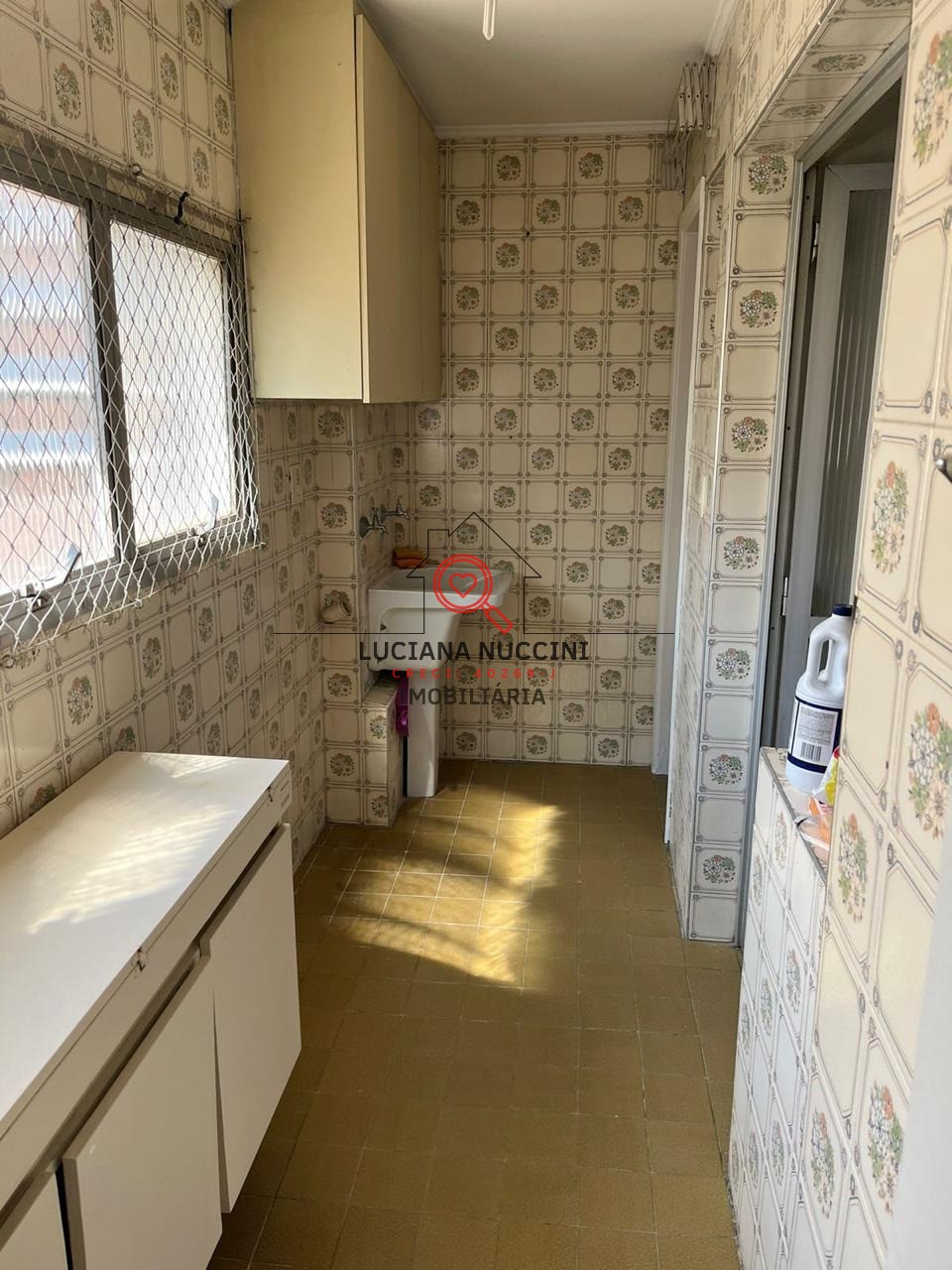 Apartamento para locação no Itaim Bibi em São Paulo-SP: 4 quartos, 1 suíte, 2 banheiros, 1 vaga de garagem, 148,80m² de área.