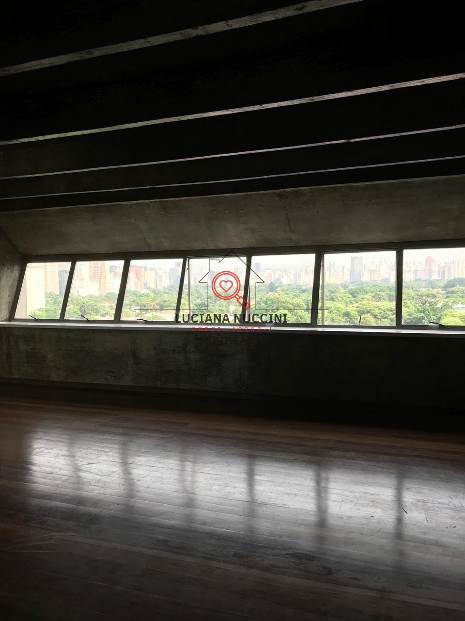 Apartamento de Luxo no Jardim Paulista: 3 Quartos, 1 Suíte, 147m² - Venda ou Locação em São Paulo-SP
