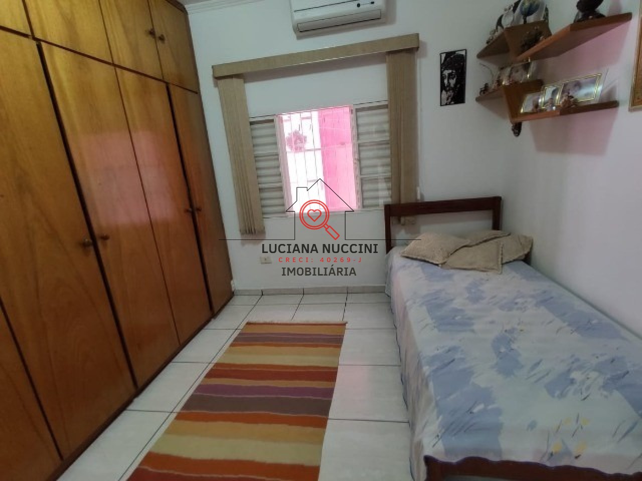Casa à venda em São Paulo-SP, Vila Liviero: 2 quartos, 1 sala, 1 banheiro, 2 vagas de garagem, 154m² de área. Confira!