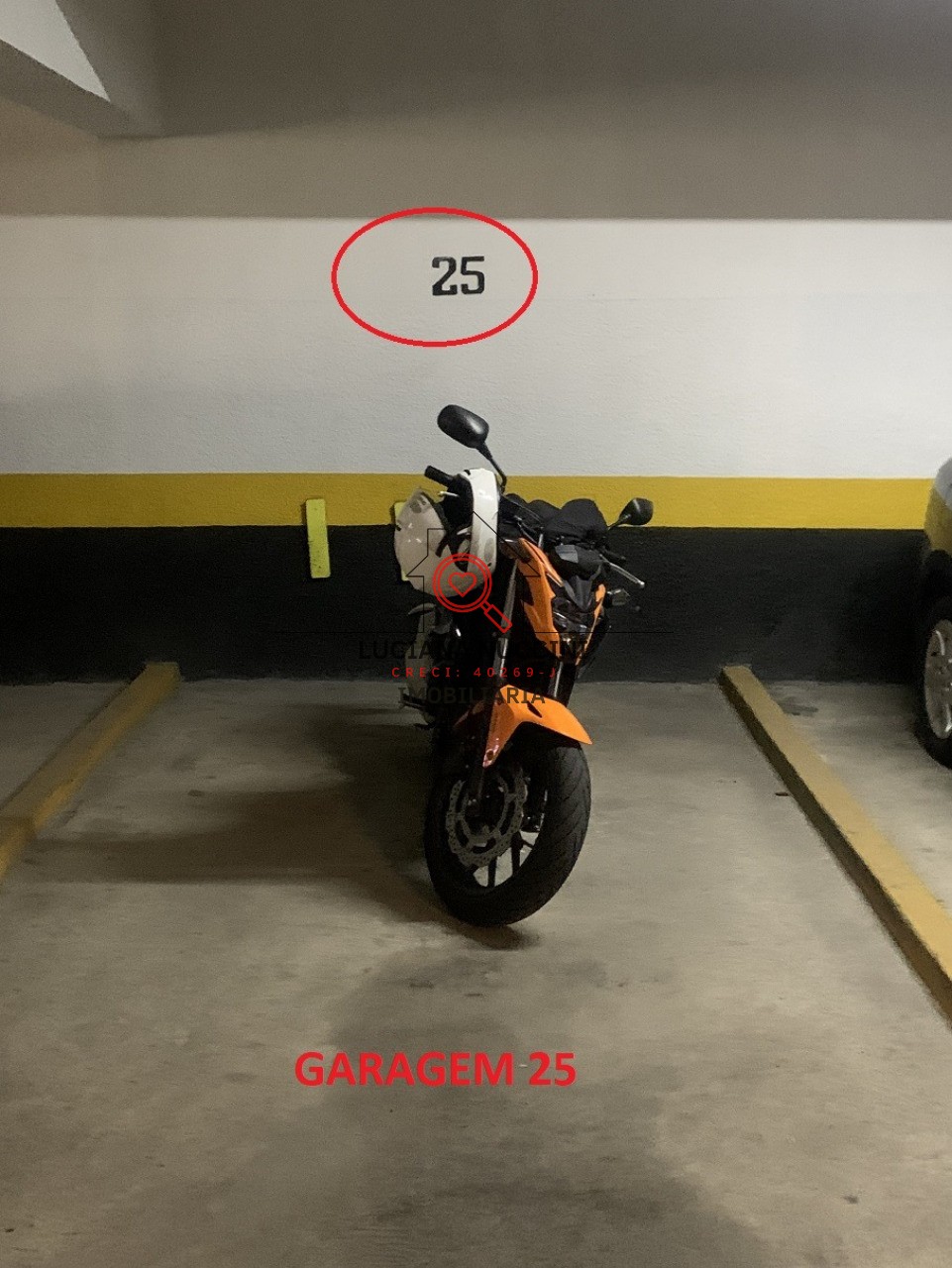 Conjunto Comercial de Alto Padrão na Bela Vista, São Paulo-SP: 4 Salas, 2 Banheiros, 2 Vagas de Garagem, 108m² de Área