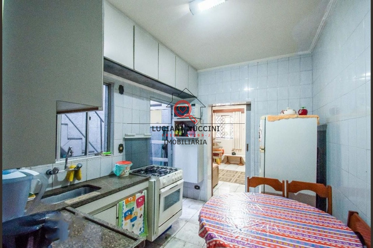 Casa à venda em São Paulo-SP, bairro Ipiranga, 3 quartos, 2 banheiros, 2 vagas de garagem, 132,00 m² de área!