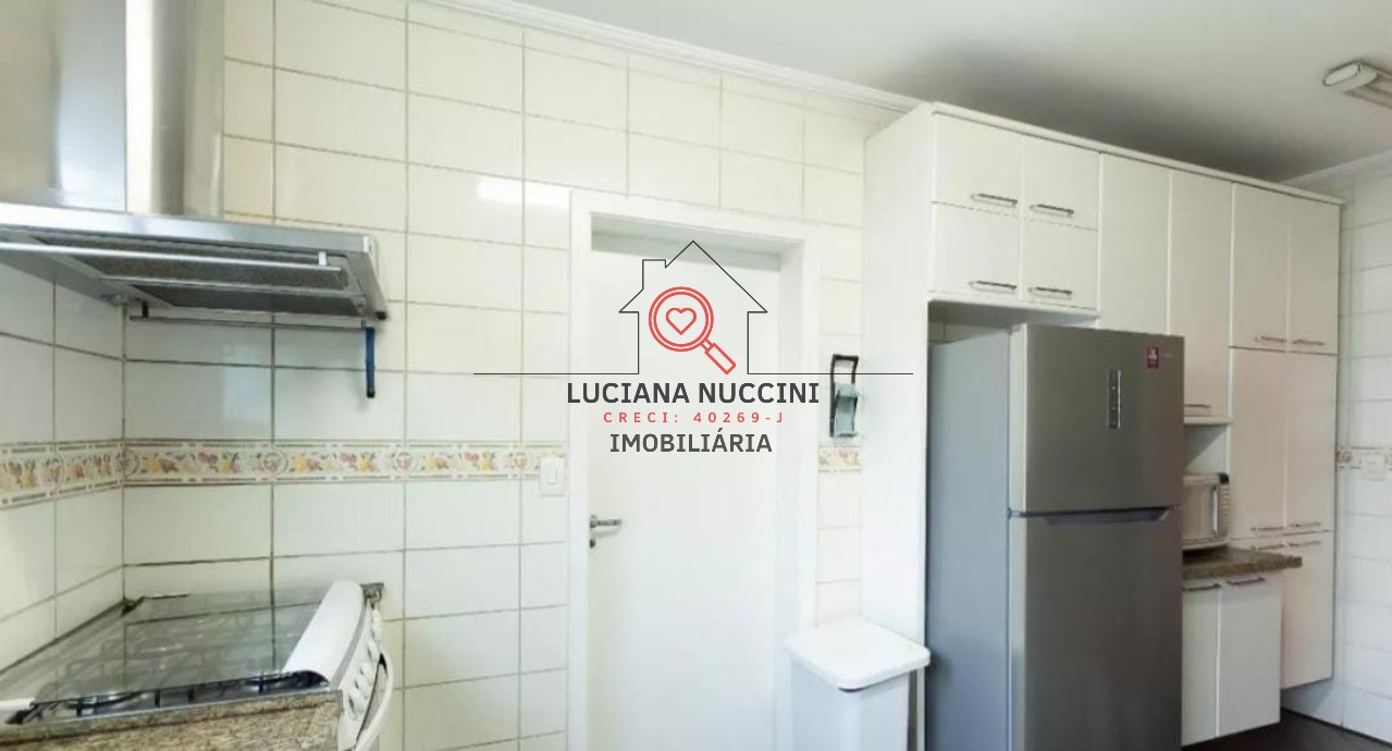 Apartamento à venda em Moema - SP: 4 quartos, 3 suítes, 4 vagas e 240m² de área! Venha conferir!
