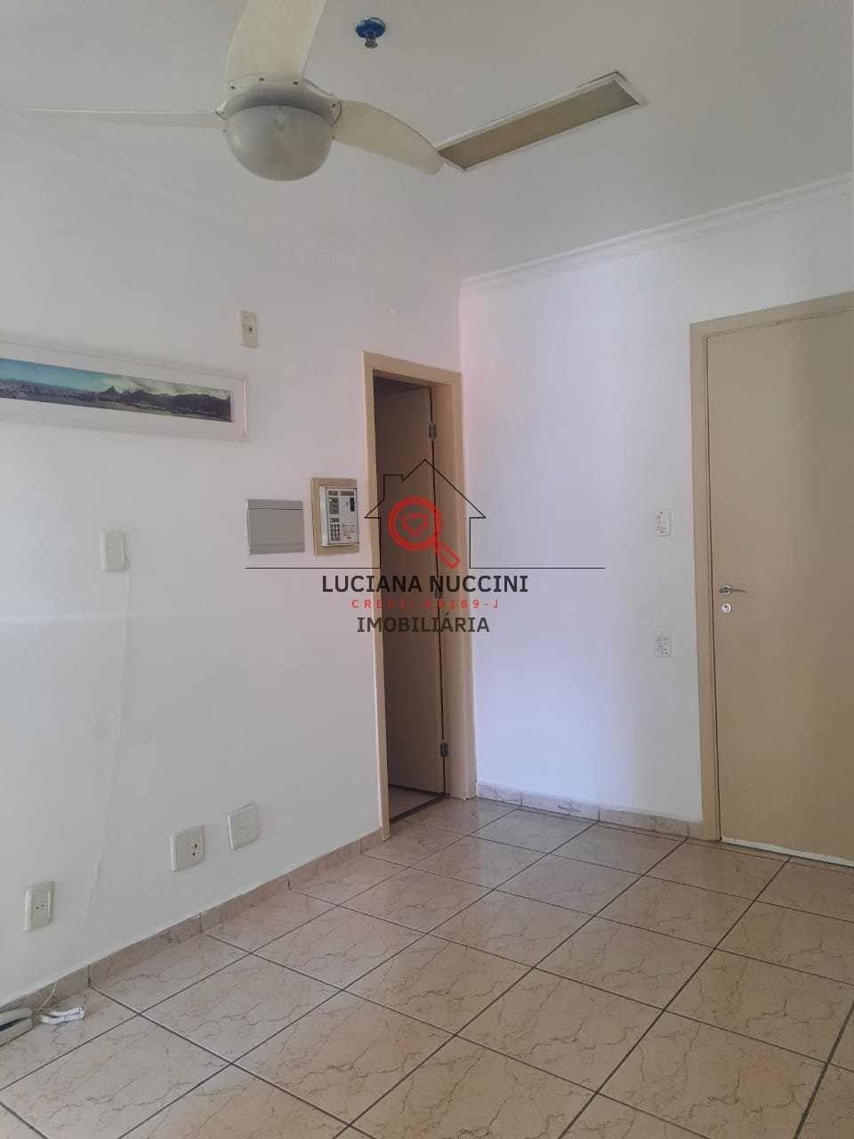 Conjunto comercial para locação na Vila Nova Conceição, São Paulo-SP: 2 banheiros, 3 vagas de garagem, 63m² de área.