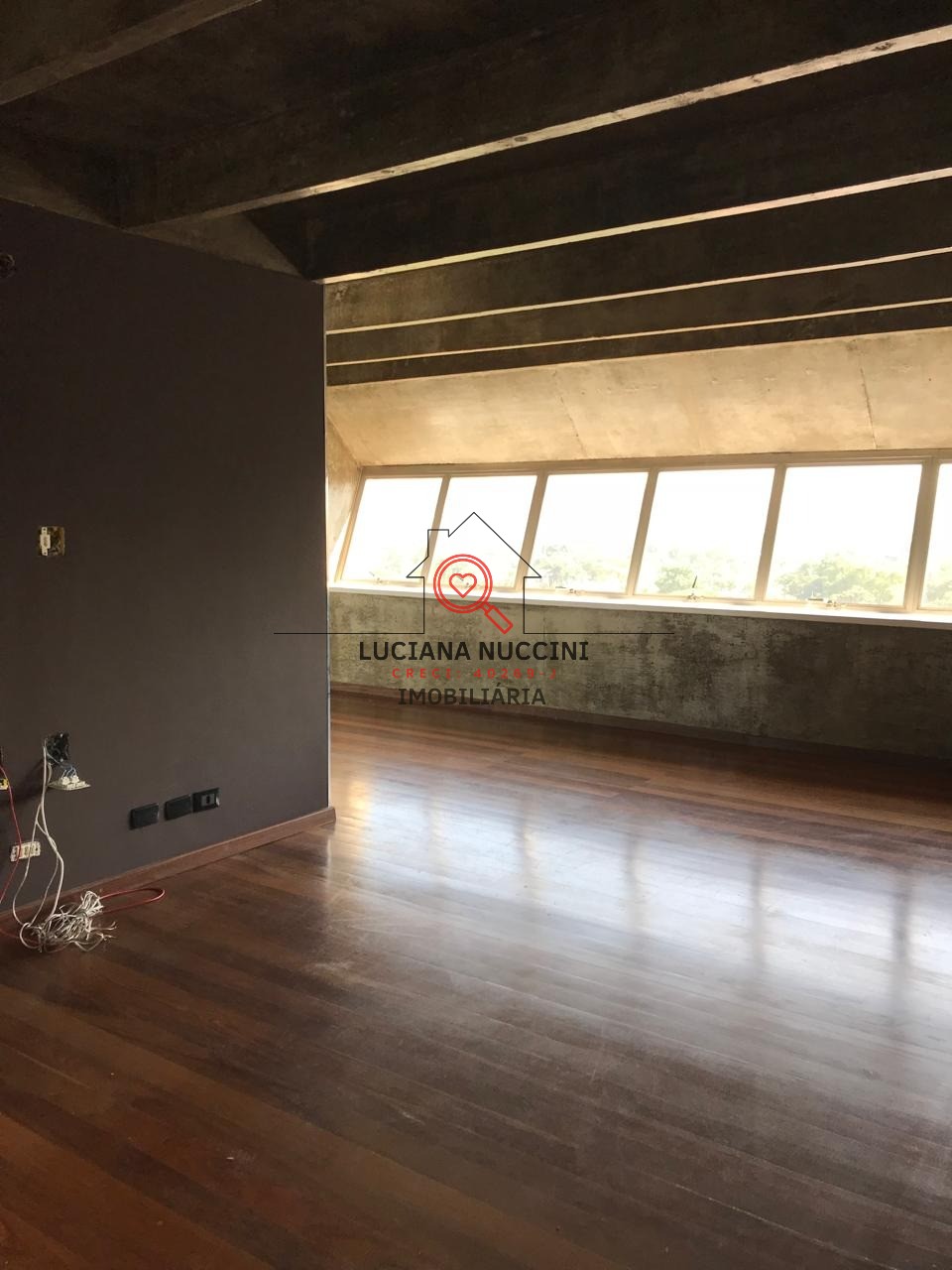Apartamento de Luxo no Jardim Paulista: 3 Quartos, 1 Suíte, 147m² - Venda ou Locação em São Paulo-SP