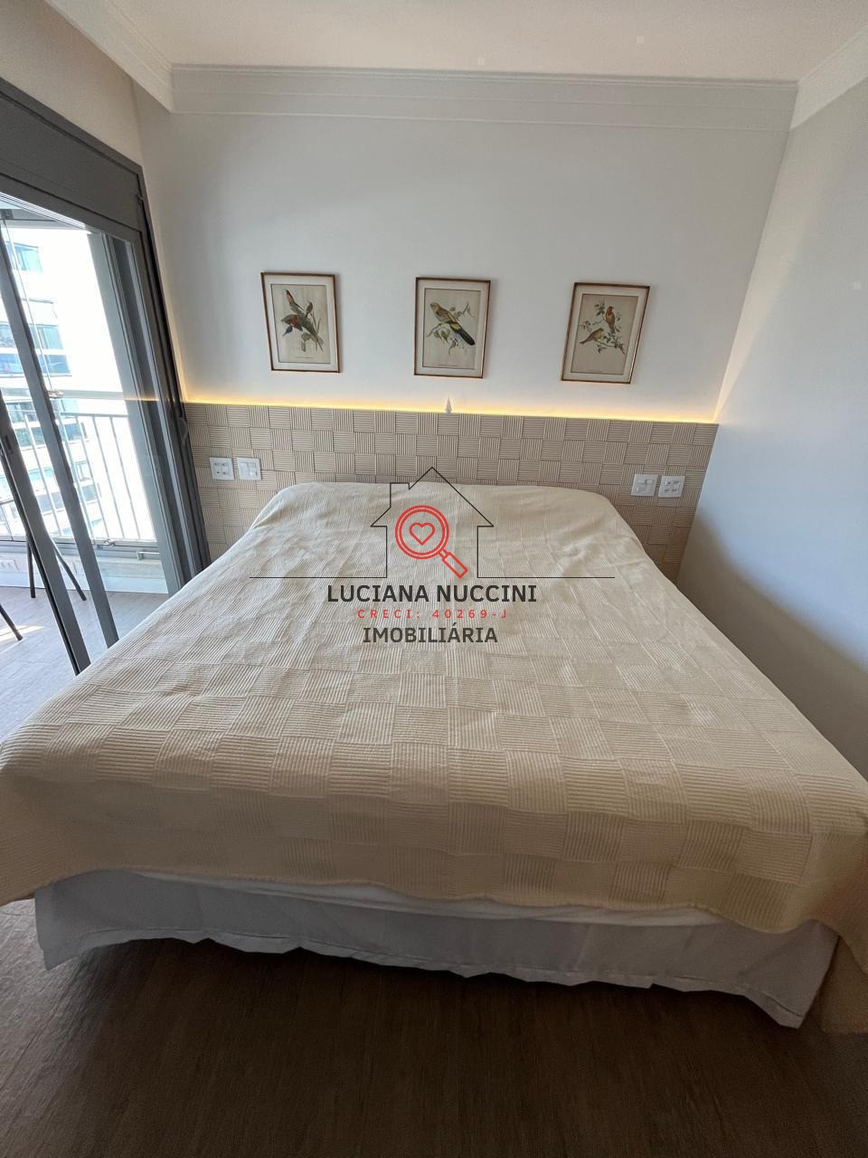Apartamento de Luxo para Locação na Vila Clementino - São Paulo-SP: 3 Quartos, 3 Suítes, 2 Salas, 4 Banheiros.