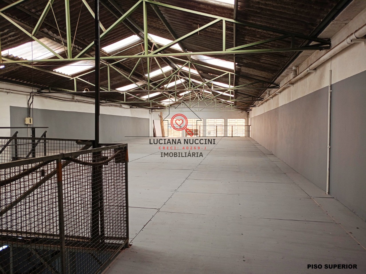 Oportunidade imperdível: galpão comercial de 700m² à venda e