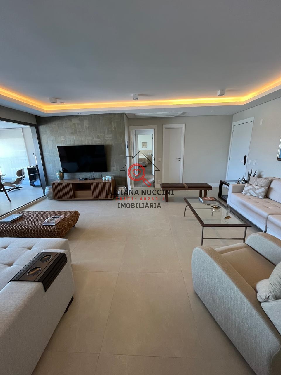 Apartamento de Luxo para Locação na Vila Clementino - São Paulo-SP: 3 Quartos, 3 Suítes, 2 Salas, 4 Banheiros.