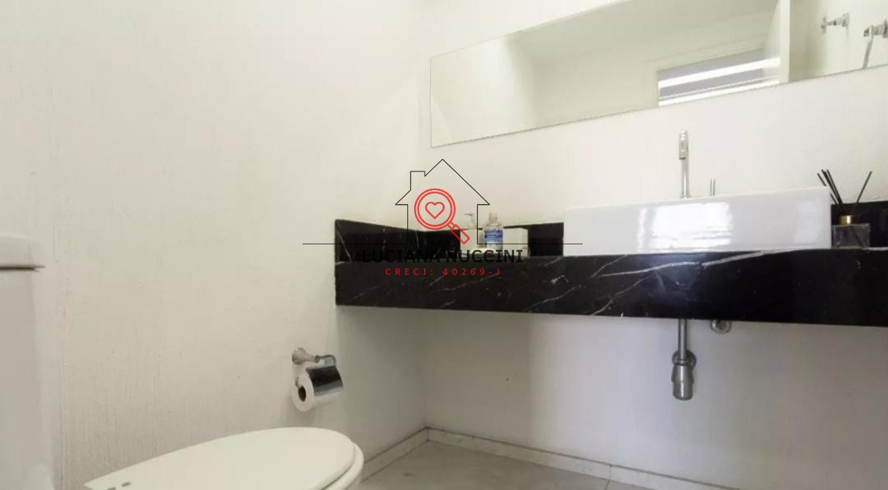 Apartamento à venda em Moema - SP: 4 quartos, 3 suítes, 4 vagas e 240m² de área! Venha conferir!