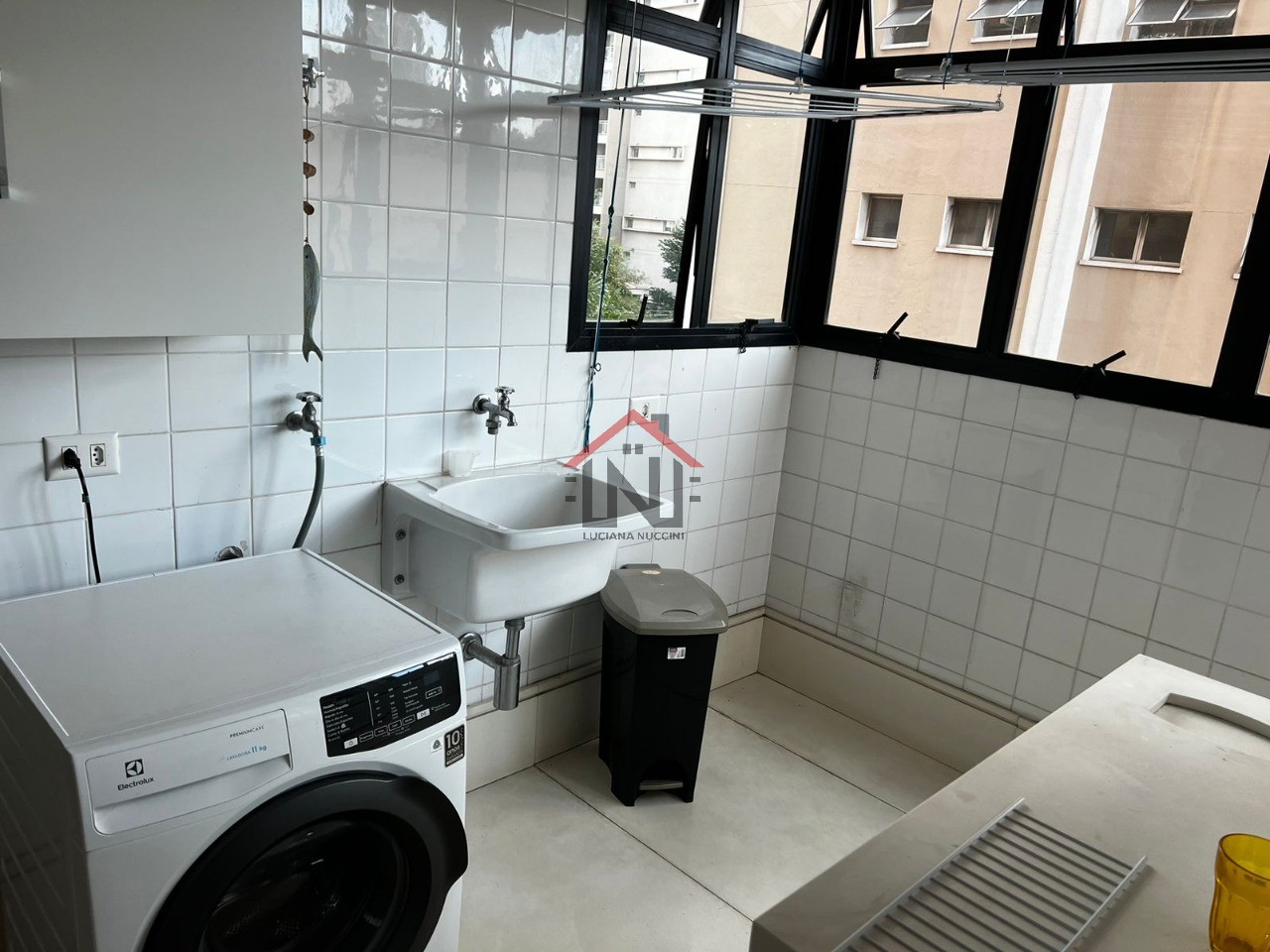 Apartamento de Luxo em Pinheiros: 2 quartos, 2 suítes, 2 salas, 2 vagas de garagem, 140m² de área! Venda ou Locação em São Paulo-SP!