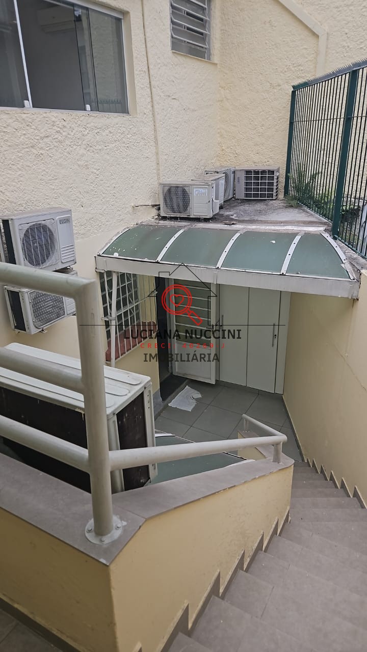 Casa de 244m² com 9 salas e 7 vagas de garagem no Jardim Paulista em São Paulo: Venda ou Locação!