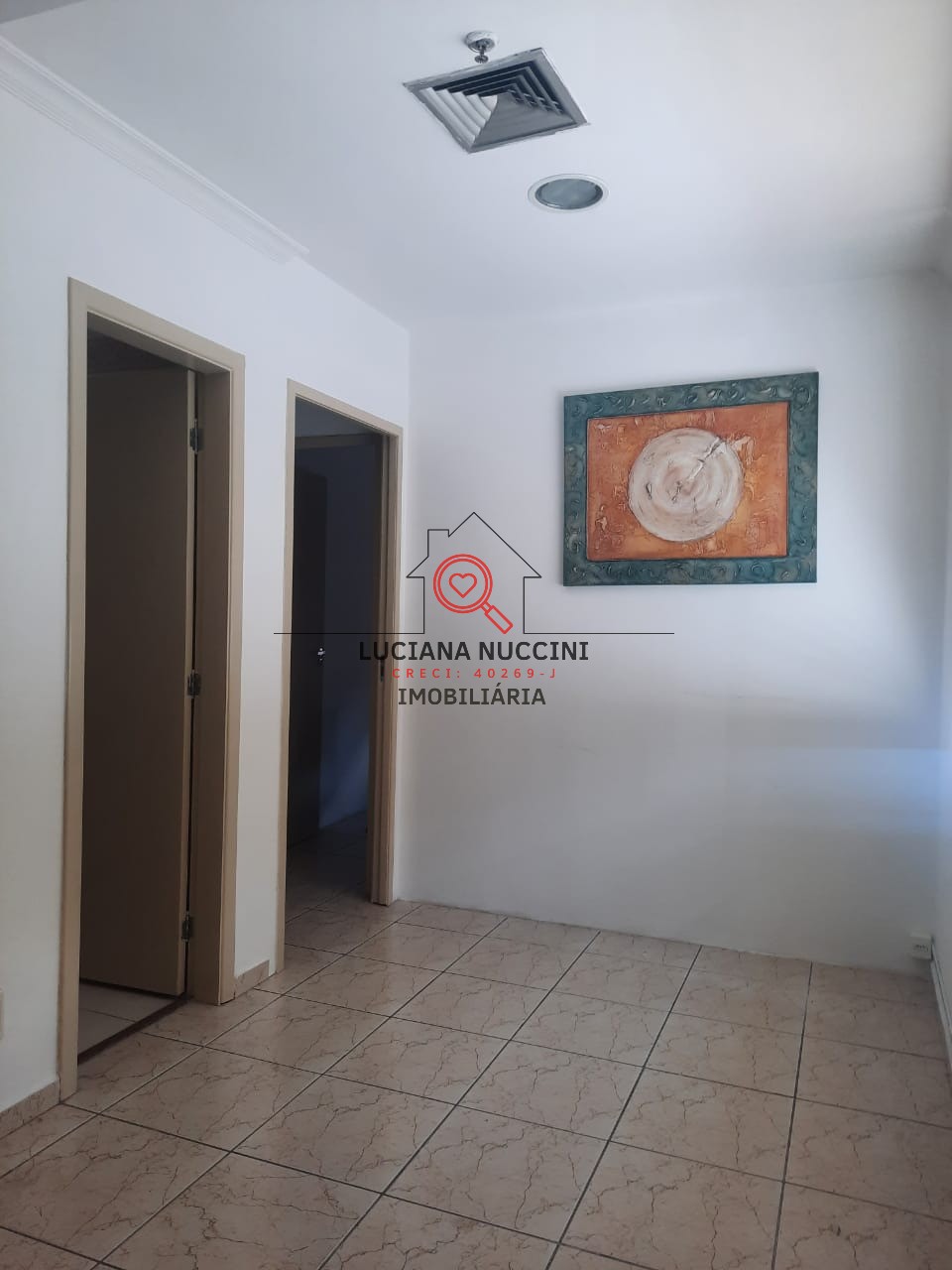 Conjunto comercial para locação na Vila Nova Conceição, São Paulo-SP: 2 banheiros, 3 vagas de garagem, 63m² de área.