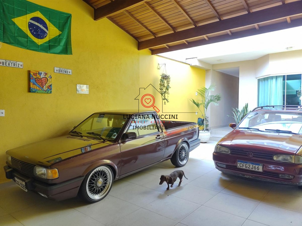 "Sobrado Espaçoso com 3 Quartos, Suíte com Hidromassagem, Cozinha Planejada e 4 Vagas de Carro: Luxo e Conforto em um Só Lugar