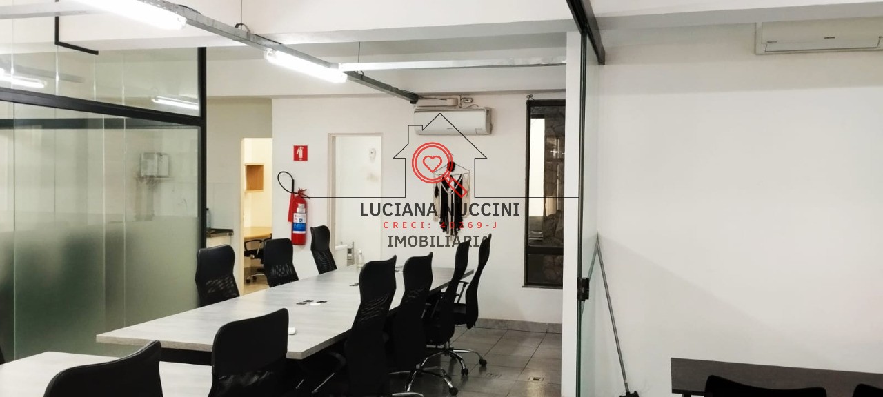 Conjunto Comercial de Alto Padrão na Vila Mariana, São Paulo-SP: 1 sala, 2 banheiros, 180m² de Área!