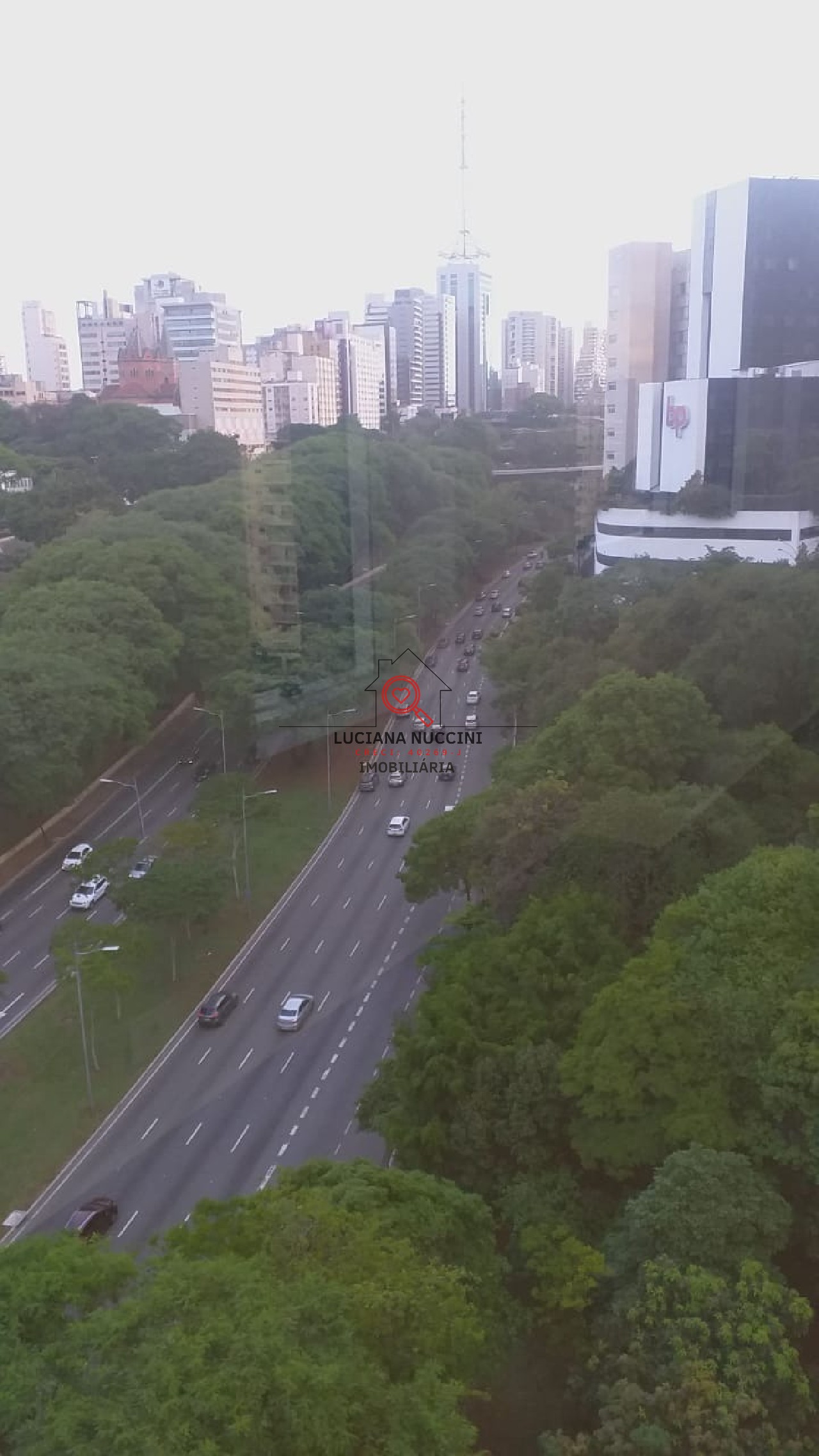 Conjunto Comercial na Liberdade - Ótima Localização