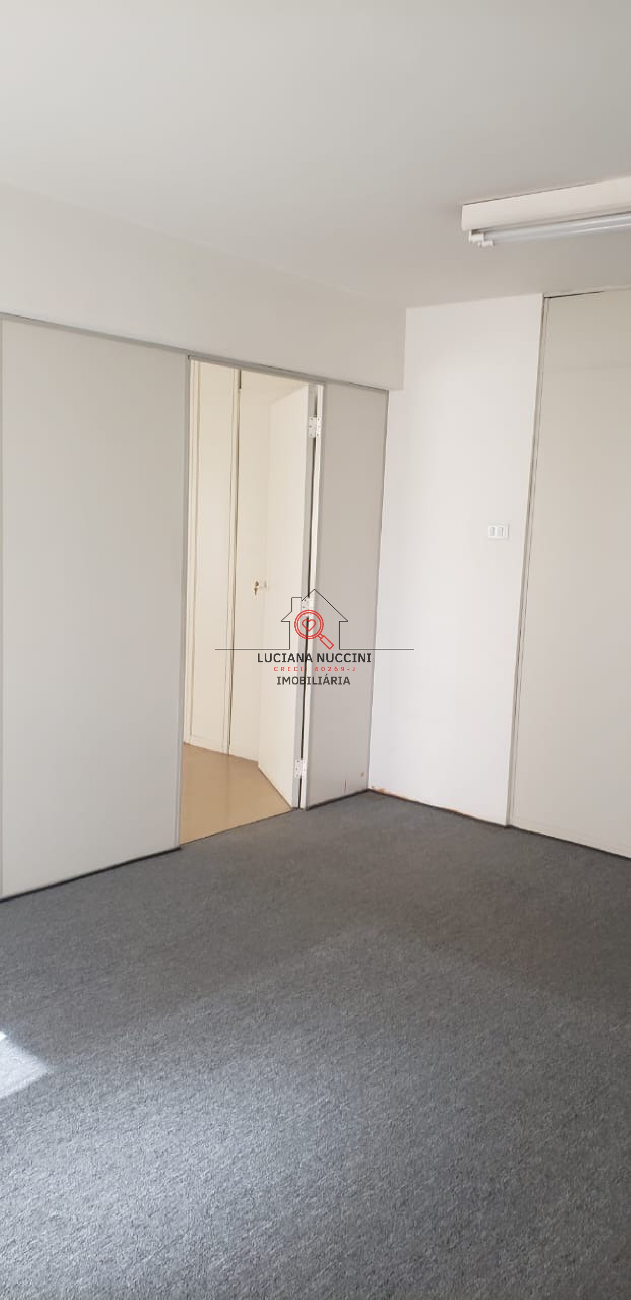 Oportunidade única: seu novo conjunto comercial na vila mari