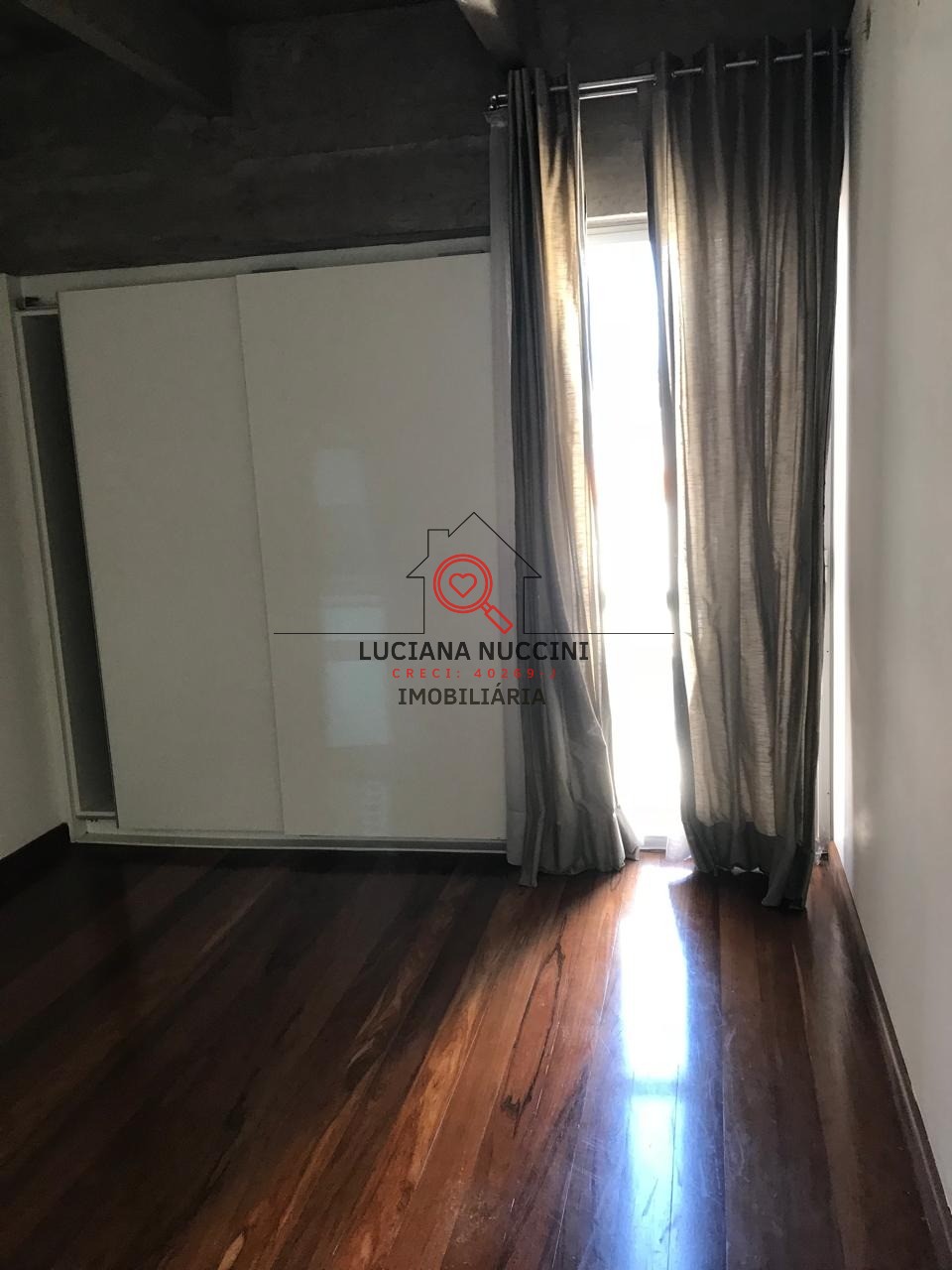 Apartamento de Luxo no Jardim Paulista: 3 Quartos, 1 Suíte, 147m² - Venda ou Locação em São Paulo-SP