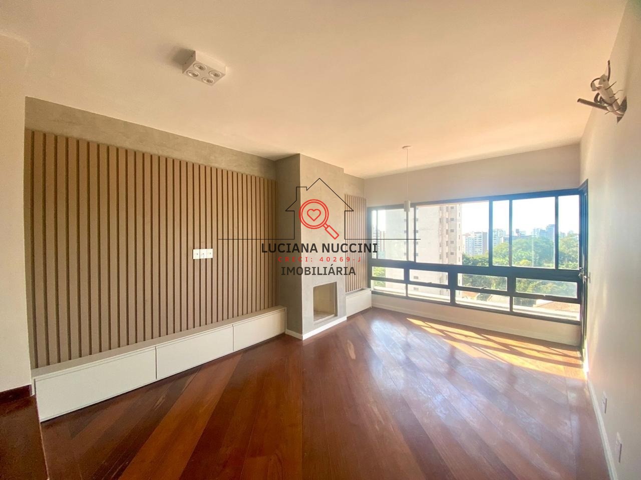 Cobertura de Luxo na Vila Mariana: 3 Quartos, 1 Suíte, 3 Banheiros, 3 Vagas de Garagem, 377m² de Pura Elegância em SP