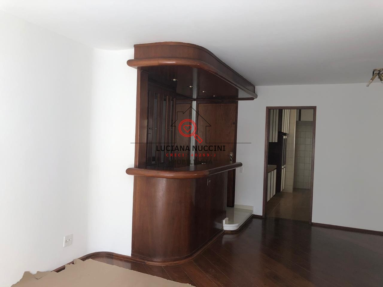 Apartamento para locação em Moema, São Paulo-SP: Espaço amplo e acolhedor