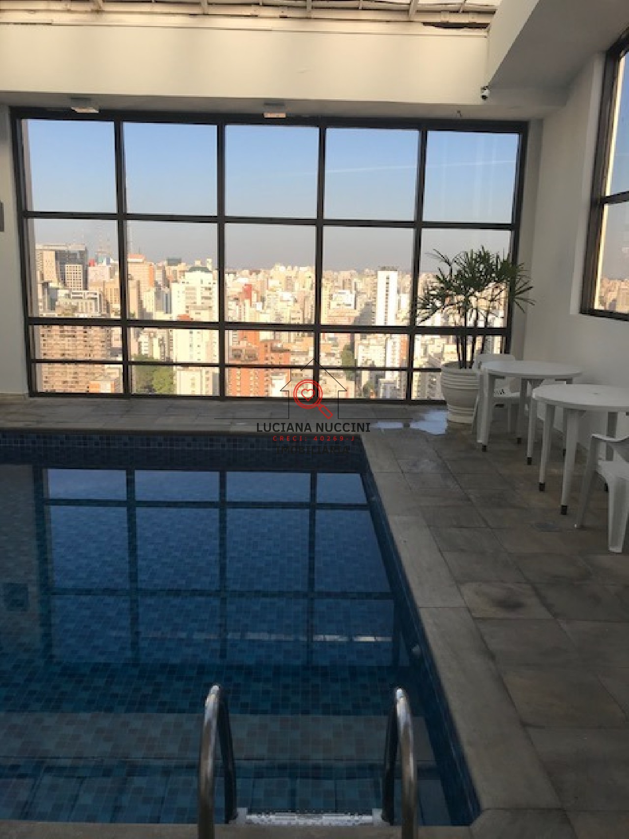 Imperdível oportunidade: Apartamento à venda em Cerqueira César, São Paulo-SP! 2 quartos, 1 suíte, 1 sala, 2 vagas de garagem, 92m².