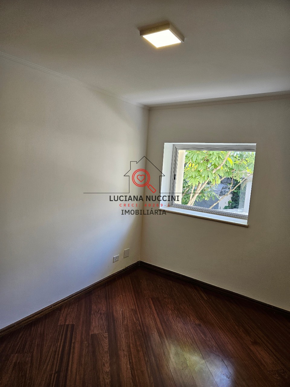 Apartamento de luxo no Jardim Paulista: 3 quartos, 1 suíte, 2 salas, 4 banheiros, 2 vagas, 175m² - São Paulo-SP