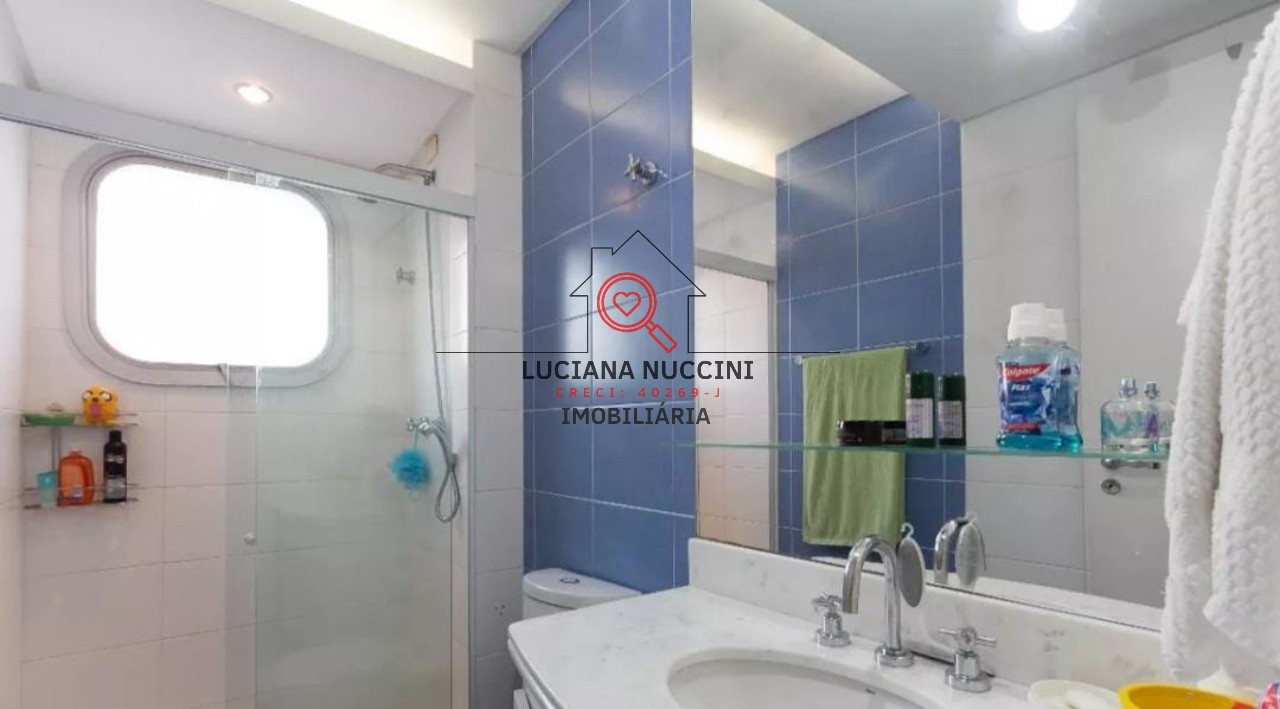 Apartamento à venda em Moema - SP: 4 quartos, 3 suítes, 4 vagas e 240m² de área! Venha conferir!