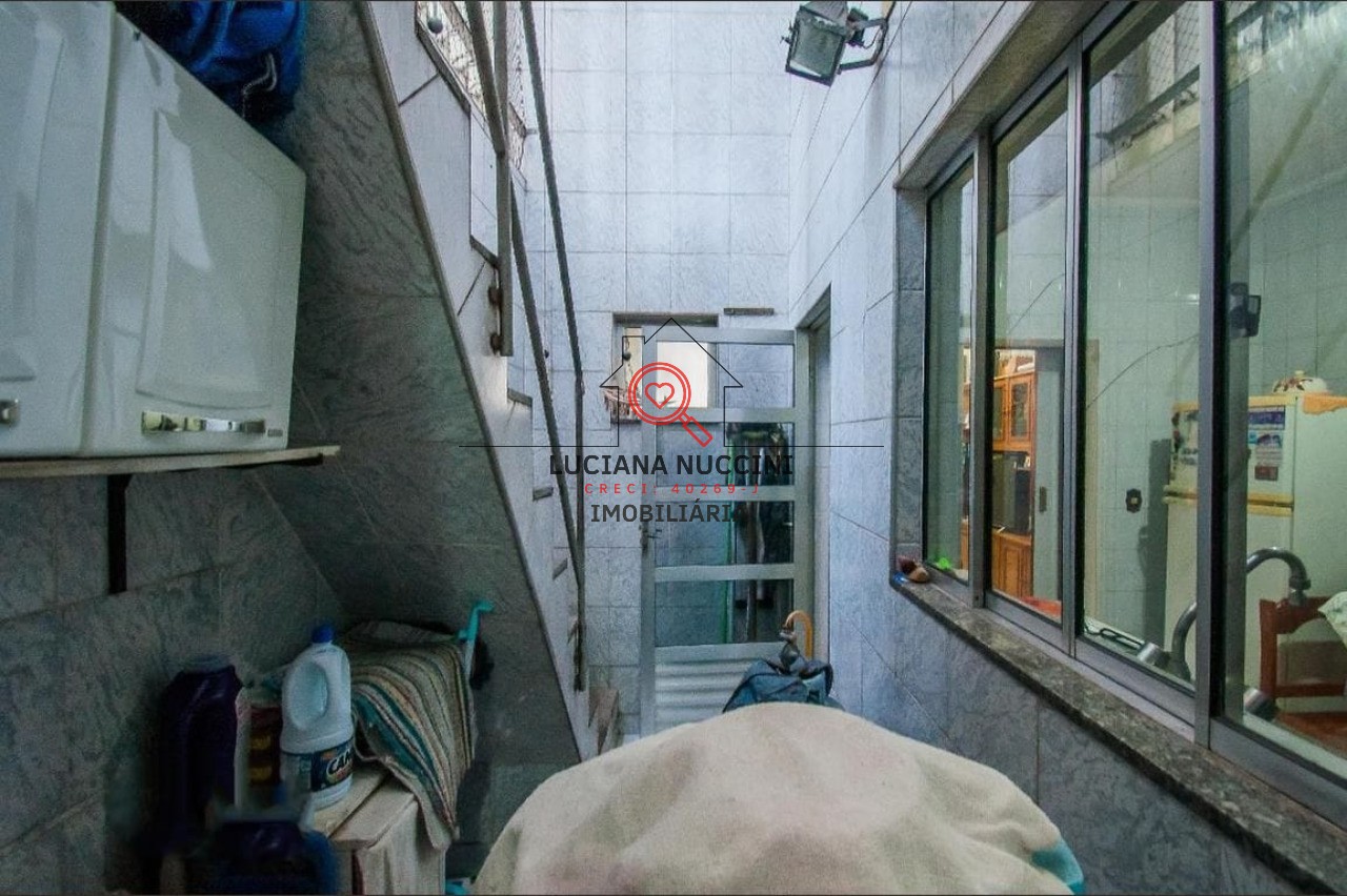 Casa à venda em São Paulo-SP, bairro Ipiranga, 3 quartos, 2 banheiros, 2 vagas de garagem, 132,00 m² de área!