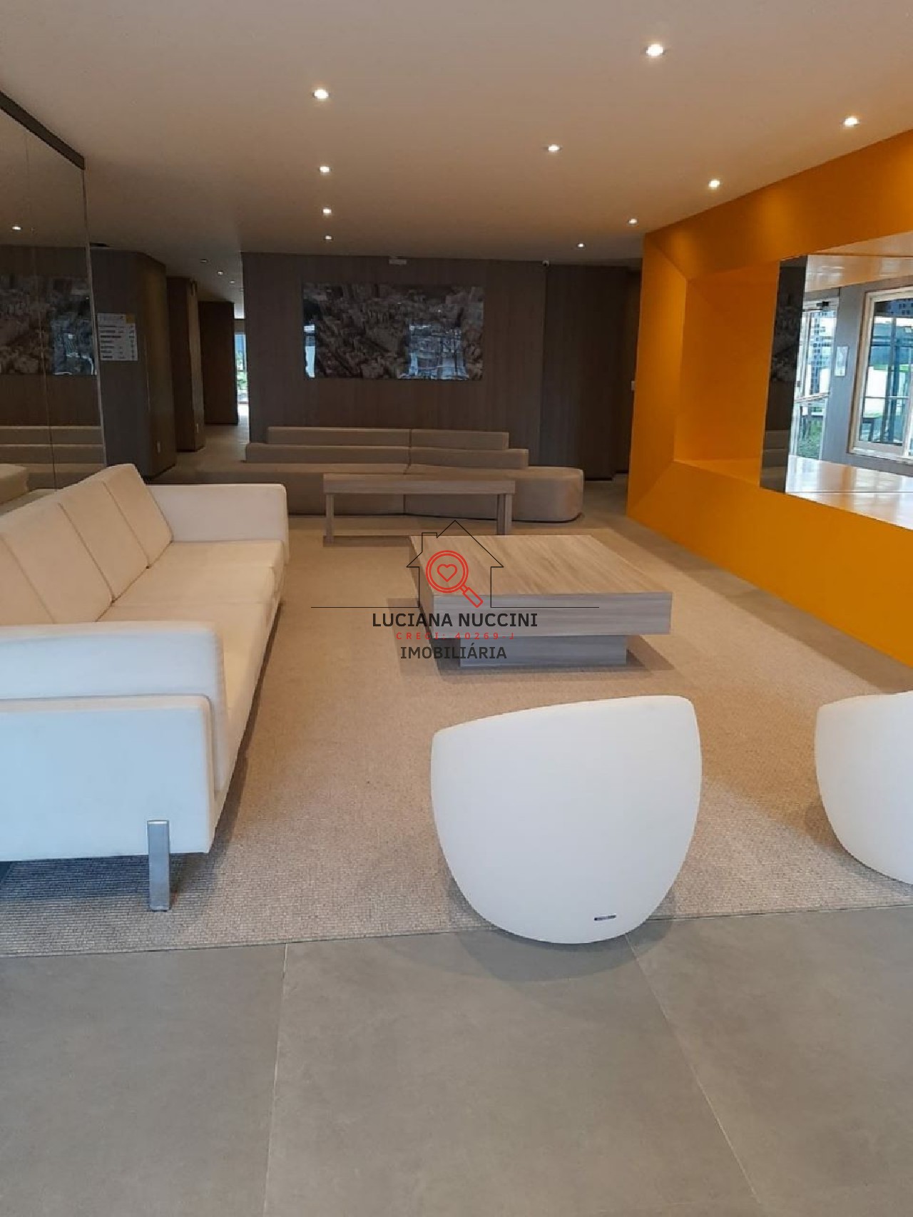 Studio à venda em Pinheiros, São Paulo-SP: 1 quarto, 1 sala, 1 banheiro, 1 vaga de garagem, 30m² de área. Venha conferir!