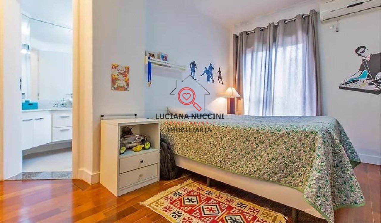 Elegante Apartamento de 4 Suítes com Área de Lazer