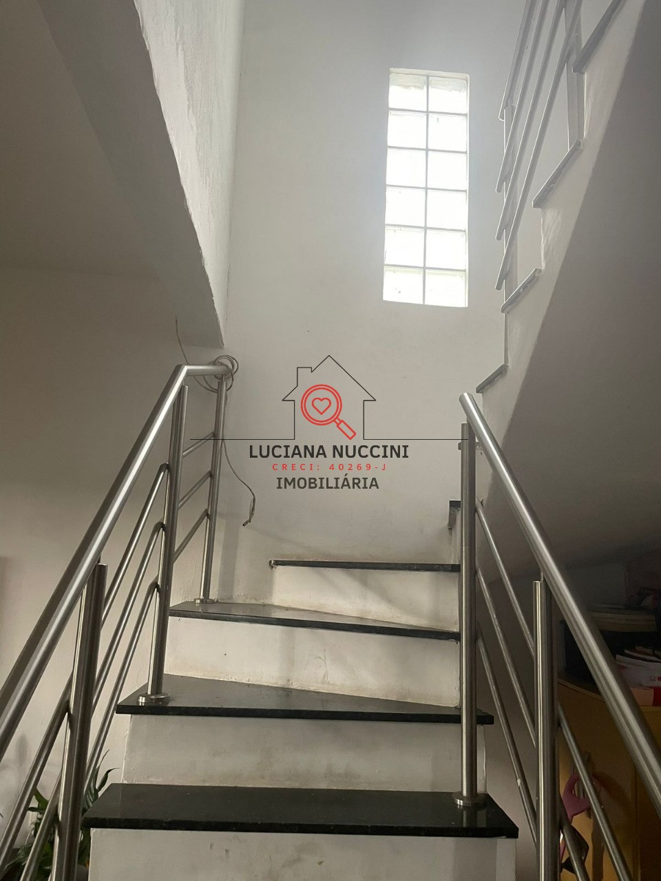 Venda de Casa de 5 Quartos na Vila Carioca, São Paulo-SP: 250m², 5 Banheiros - Imperdível!