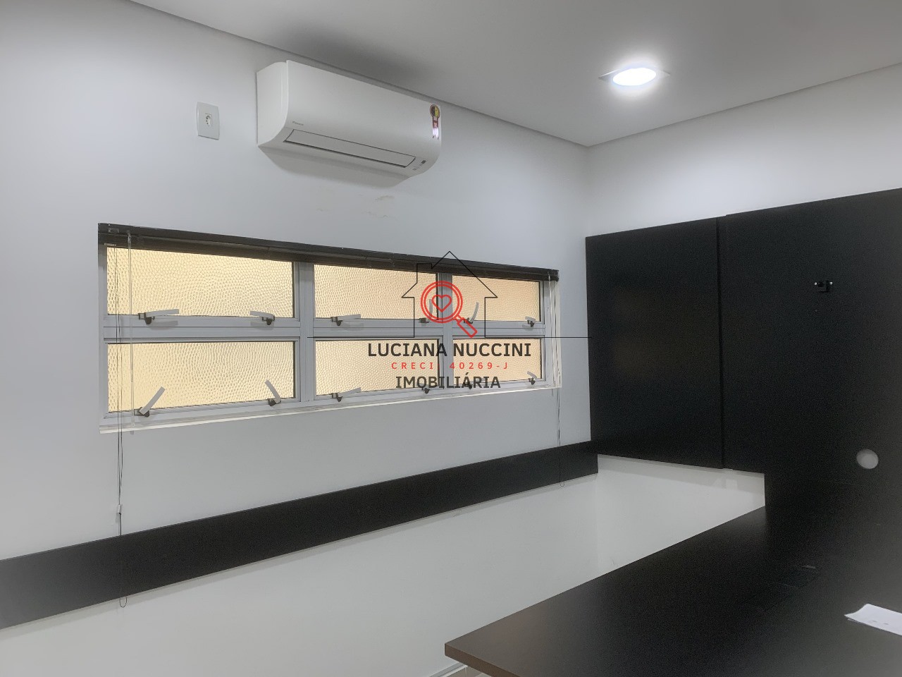 Conjunto Comercial à Venda ou Locação na Bela Vista, São Paulo-SP: 3 Salas, 2 Banheiros, 1 Vaga de Garagem, 108,05m² de Área