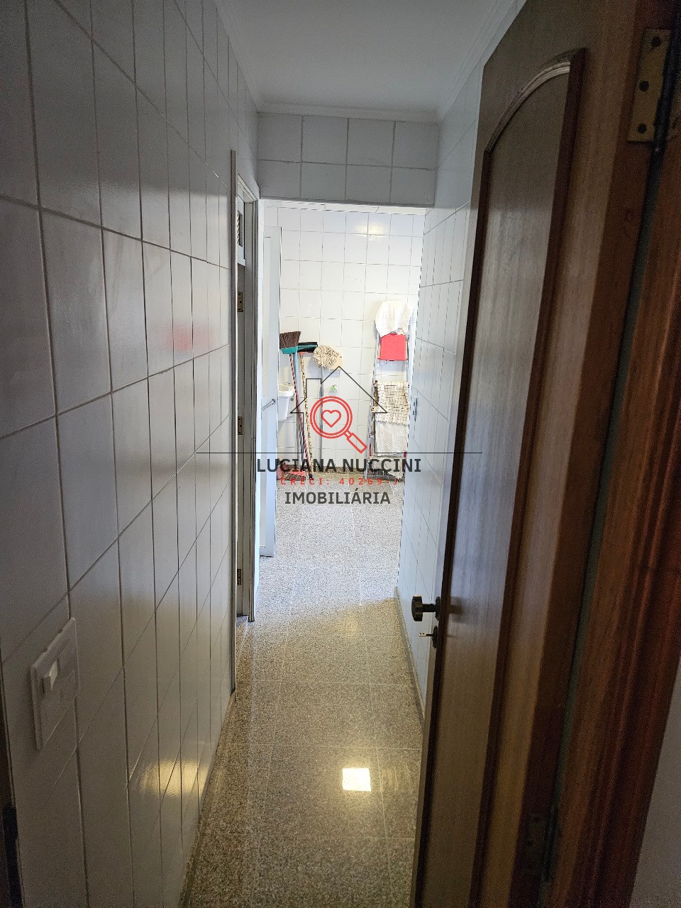 Apartamento de luxo no Jardim Paulista: 3 quartos, 1 suíte, 2 salas, 4 banheiros, 2 vagas, 175m² - São Paulo-SP