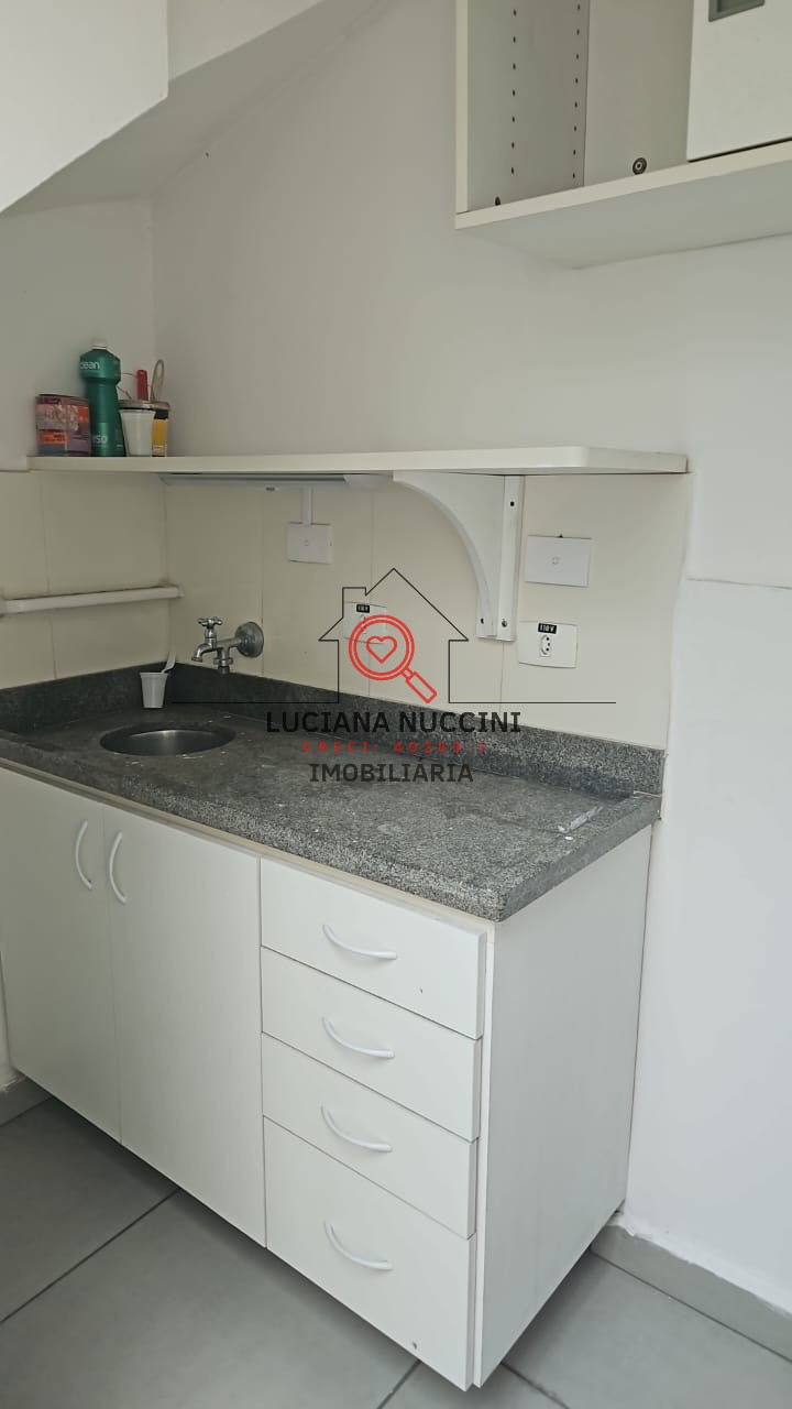 Casa de 244m² com 9 salas e 7 vagas de garagem no Jardim Paulista em São Paulo: Venda ou Locação!
