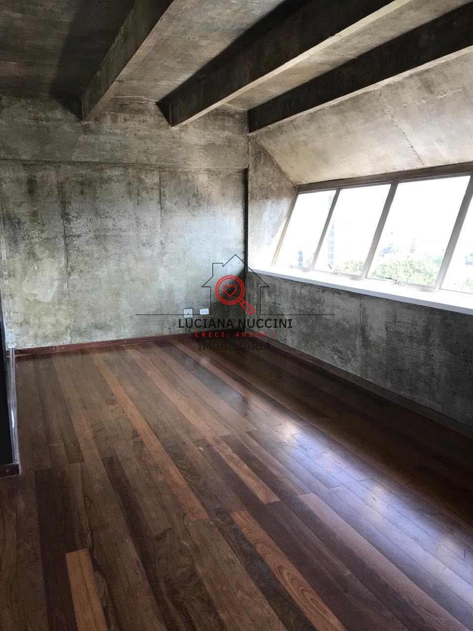 Apartamento de Luxo no Jardim Paulista: 3 Quartos, 1 Suíte, 147m² - Venda ou Locação em São Paulo-SP
