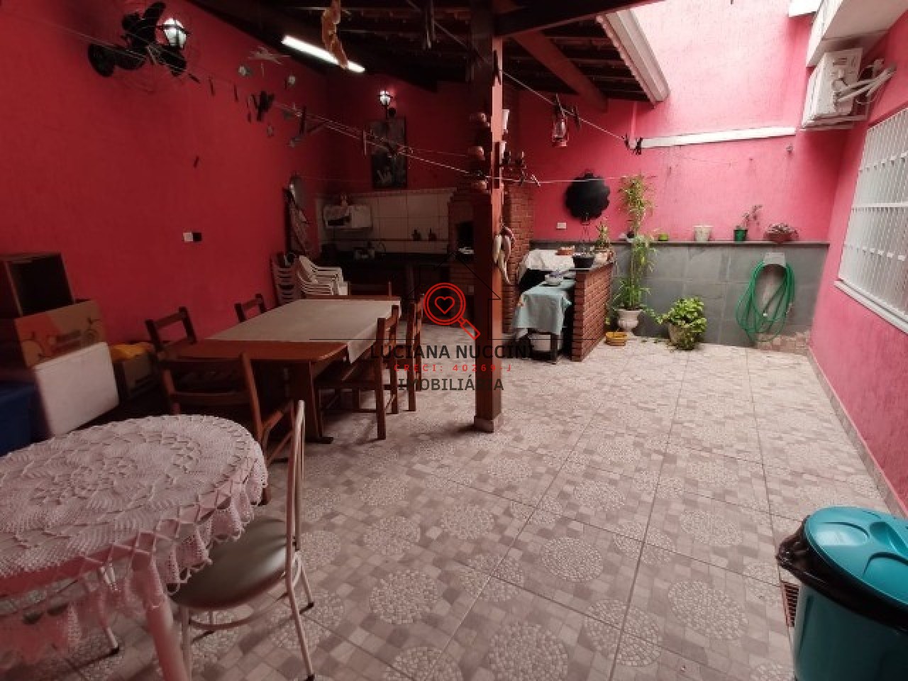 Casa à venda em São Paulo-SP, Vila Liviero: 2 quartos, 1 sala, 1 banheiro, 2 vagas de garagem, 154m² de área. Confira!