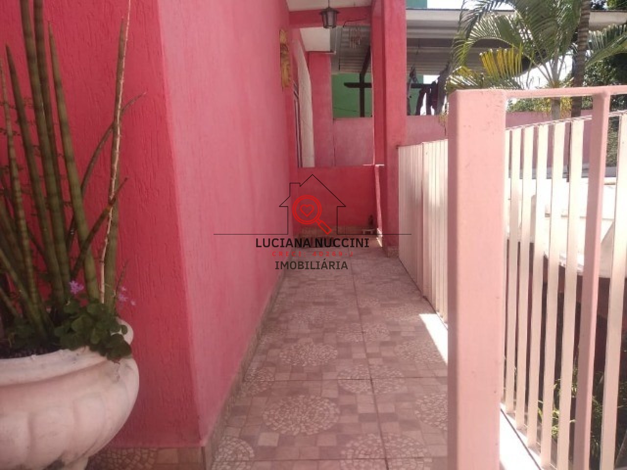 Casa à venda em São Paulo-SP, Vila Liviero: 2 quartos, 1 sala, 1 banheiro, 2 vagas de garagem, 154m² de área. Confira!