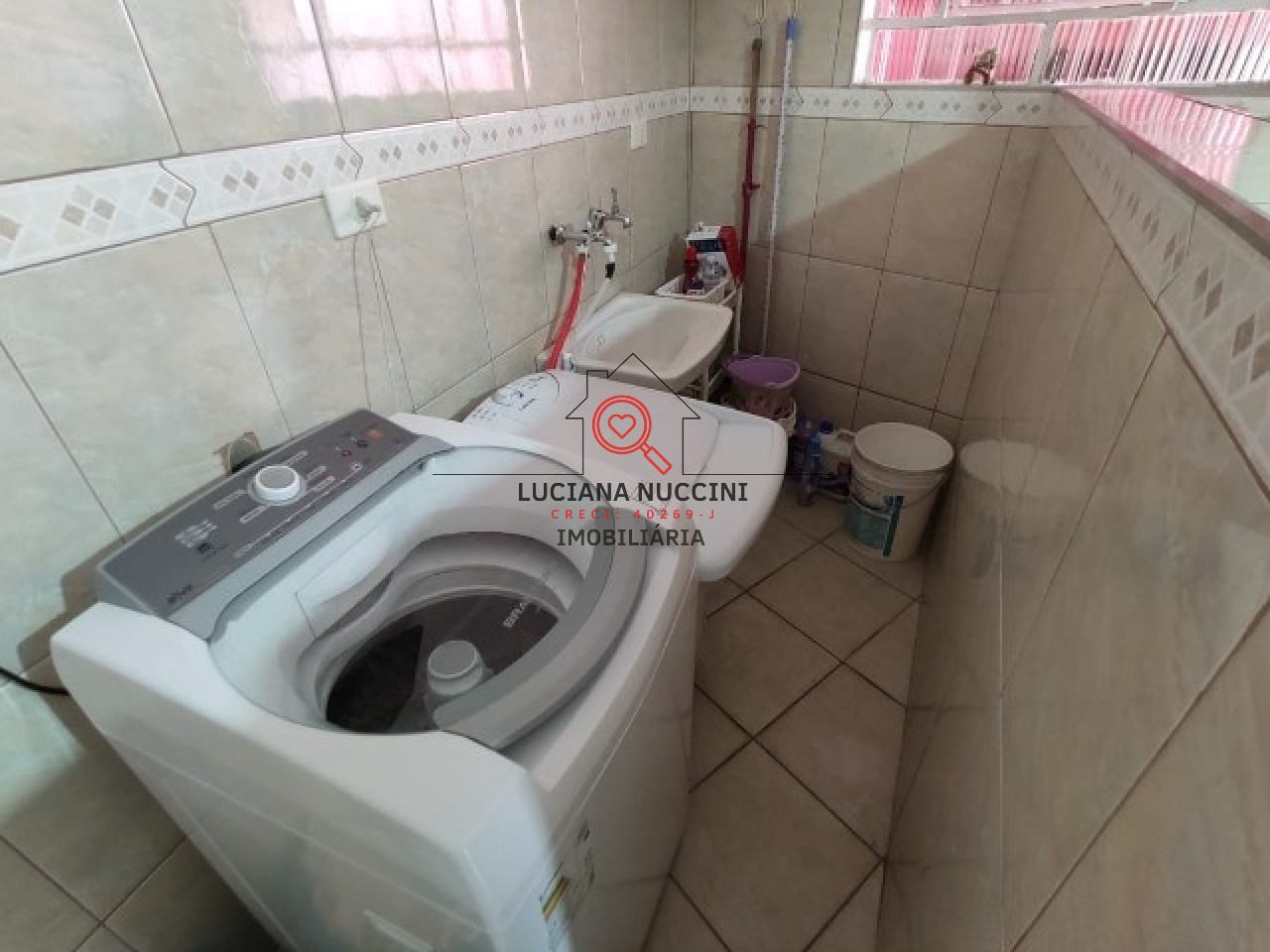 Casa à venda em São Paulo-SP, Vila Liviero: 2 quartos, 1 sala, 1 banheiro, 2 vagas de garagem, 154m² de área. Confira!
