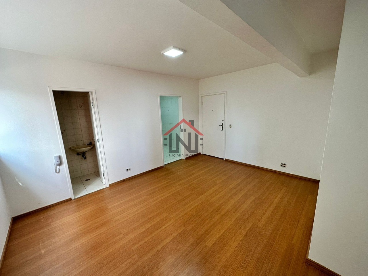 Apartamento à Venda na Vila Mariana - 1 Dormitório e Vaga de Garagem