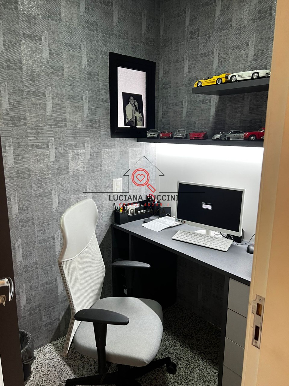 Apartamento de luxo à venda ou para locação em Indianópolis, São Paulo-SP: 3 quartos, 3 suítes, 2 salas, 3 vagas, 179m²