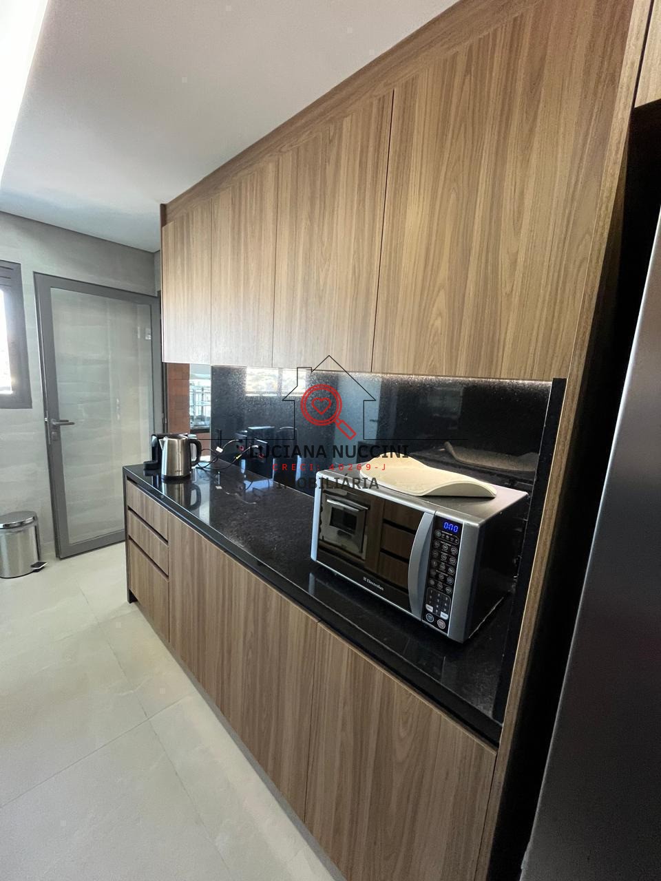 Apartamento de Luxo para Locação na Vila Clementino - São Paulo-SP: 3 Quartos, 3 Suítes, 2 Salas, 4 Banheiros.